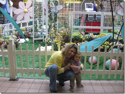 2012.03.17 Swansea Mall-Easter Playyard (3)