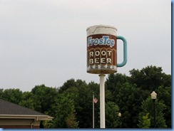 4458 Indiana - Valparaiso, IN - Lincoln Highway (State Route 2)(Laporte Ave) - FrosTop Root Beer sign