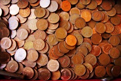 NACHGEMACHT - Spielekopien aus der DDR: Vom Pochen, Pokern und dem gewissen Kleingeld NACHGEMACHT - Spielekopien aus der DDR: Vom Pochen, Pokern und dem gewissen Kleingeld