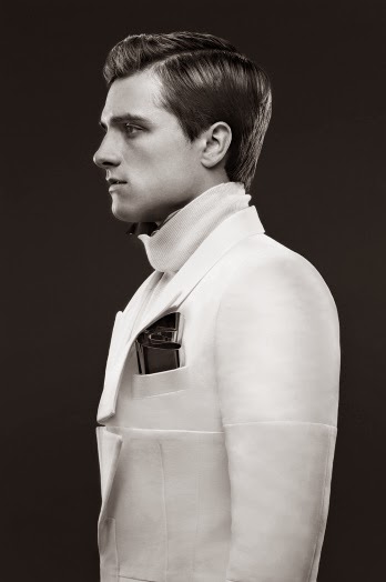 [catching-fire-exclusive-13.jpg]