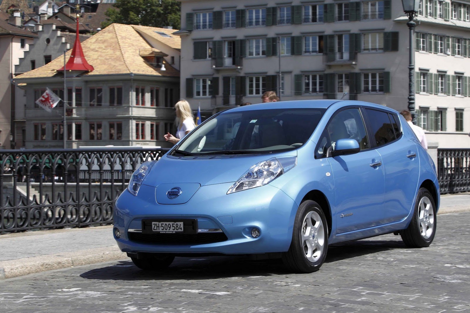 [Nissan-Leaf-5%255B2%255D.jpg]
