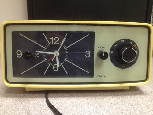 c0 JC Penney 680-3410 Vintage Clock Radio - Front