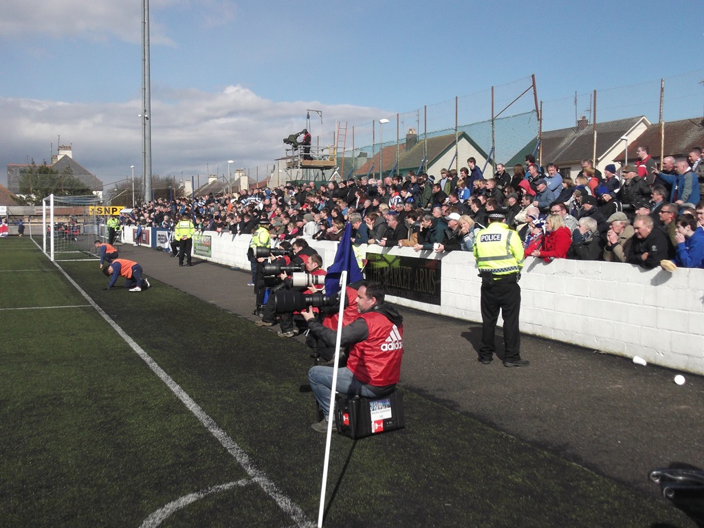 [Montrose%2520V%2520Rangers%252030-3-13%2520%252811%2529%255B3%255D.jpg]