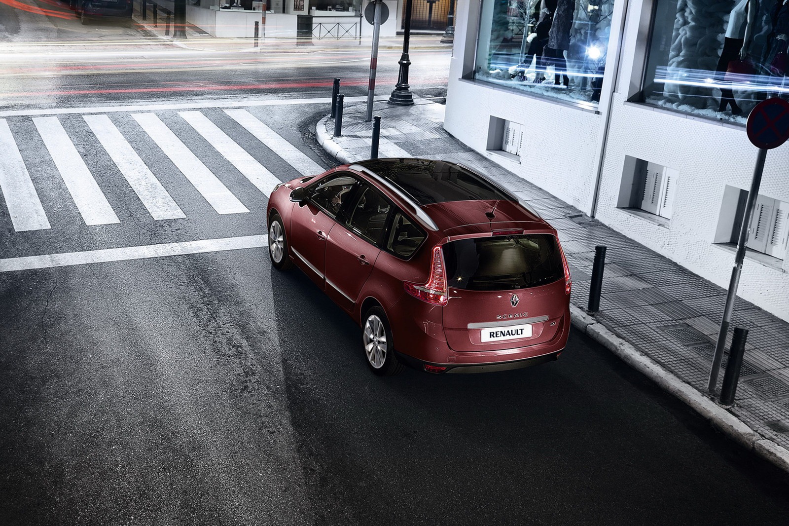 2012-Renault-Scenic-Grand-Scenic-43[2].jpg