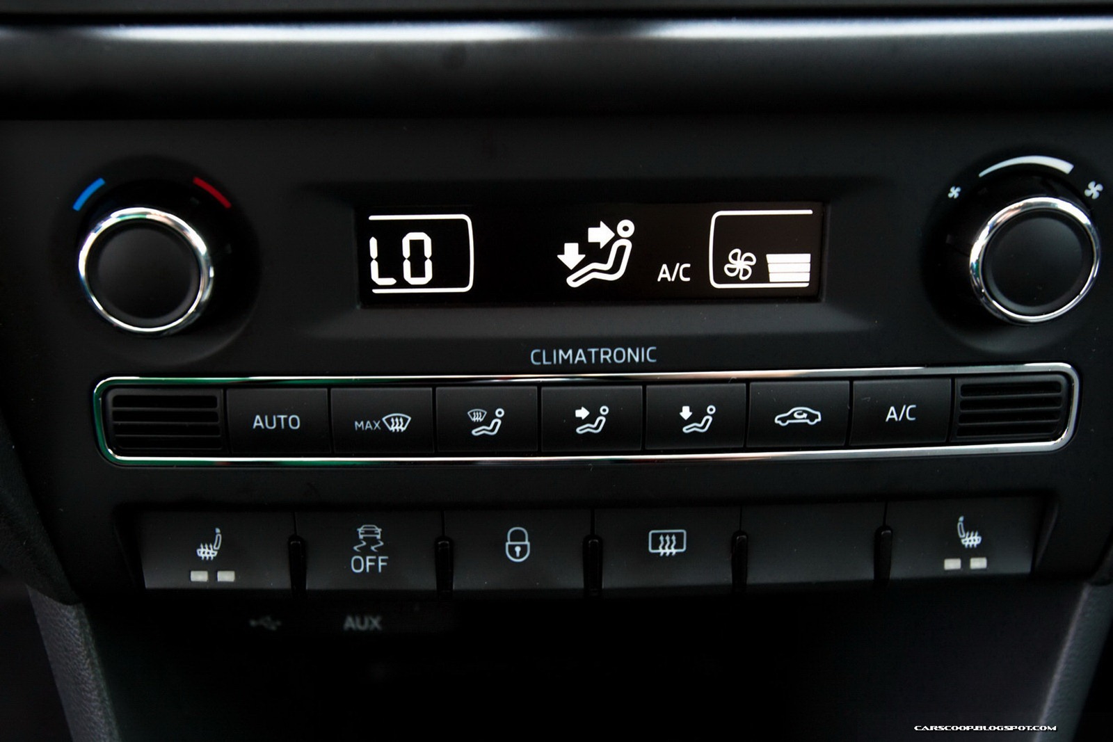 [2013-Skoda-Rapid-4%255B2%255D.jpg]