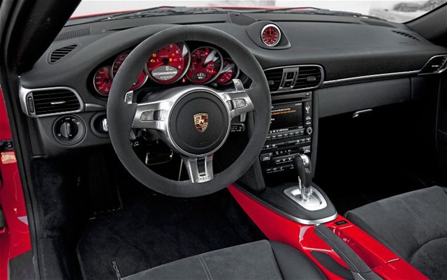 [2011-Porsche-Carrera-GTS-steering-wheel%255B2%255D.jpg]