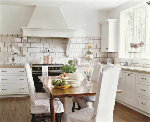 [white-kitchen-with-farm-table-design%255B2%255D.png]