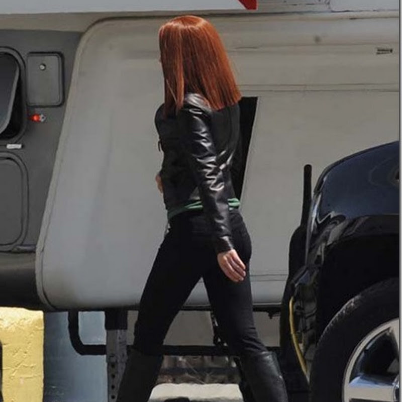 Scarlett on the Avengers Set [6 Photos]