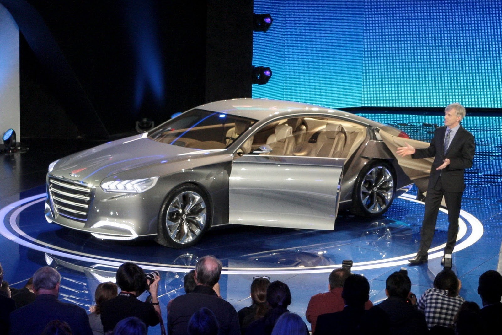 [Hyundai-HDC-14-Genesis-Concept-14%255B2%255D.jpg]