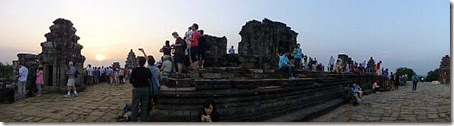 Cambodia Angkor Phnom Bakheng P1100399
