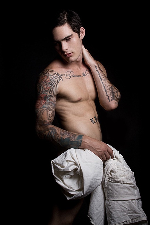 [Maximillian-Silberman-by-Jenn-Hoffman-MaleModelSceneNet-04%255B9%255D.jpg]