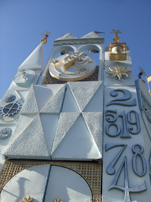 's a Small World Afterall decore