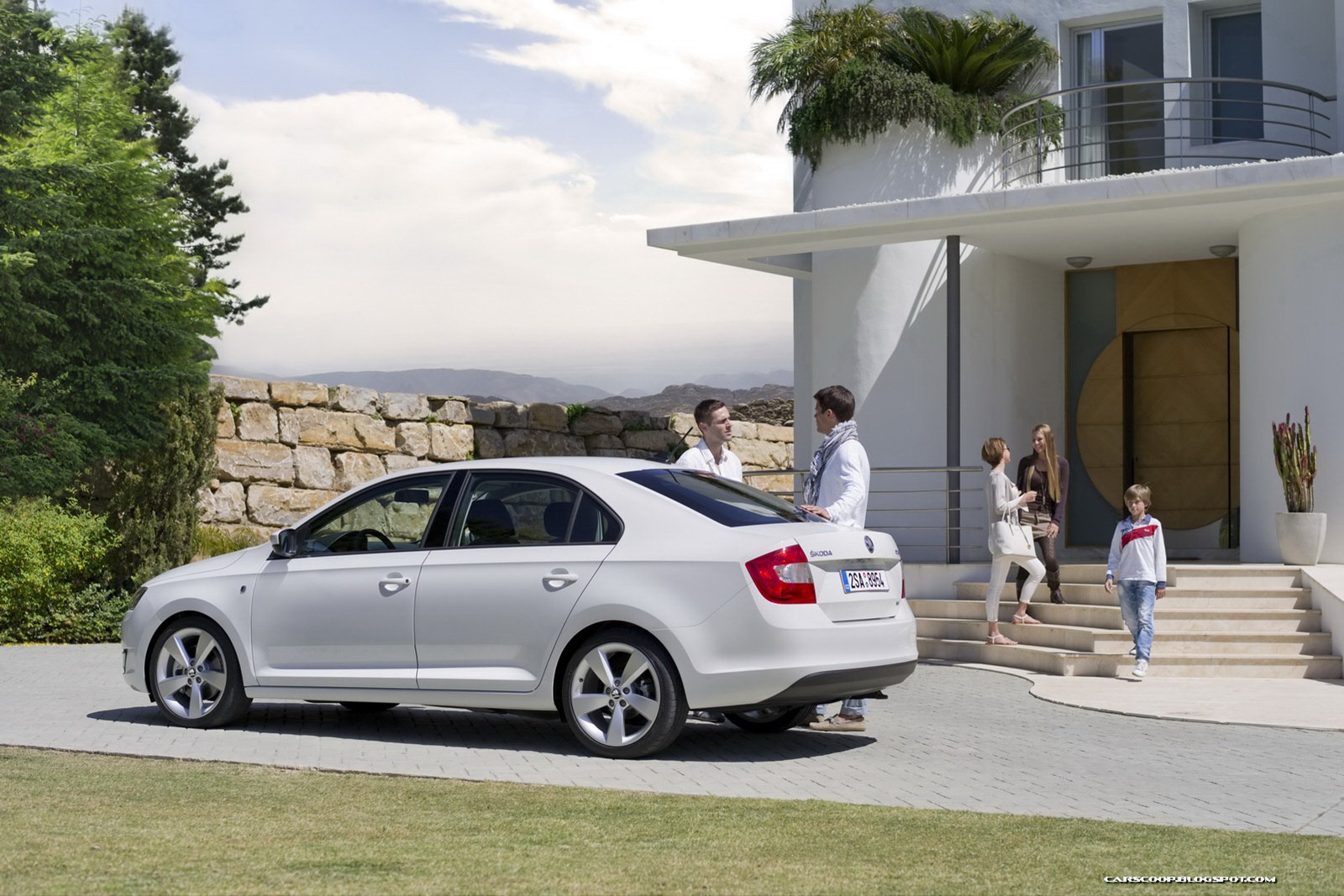[2013-Skoda-Rapid-70%255B2%255D.jpg]
