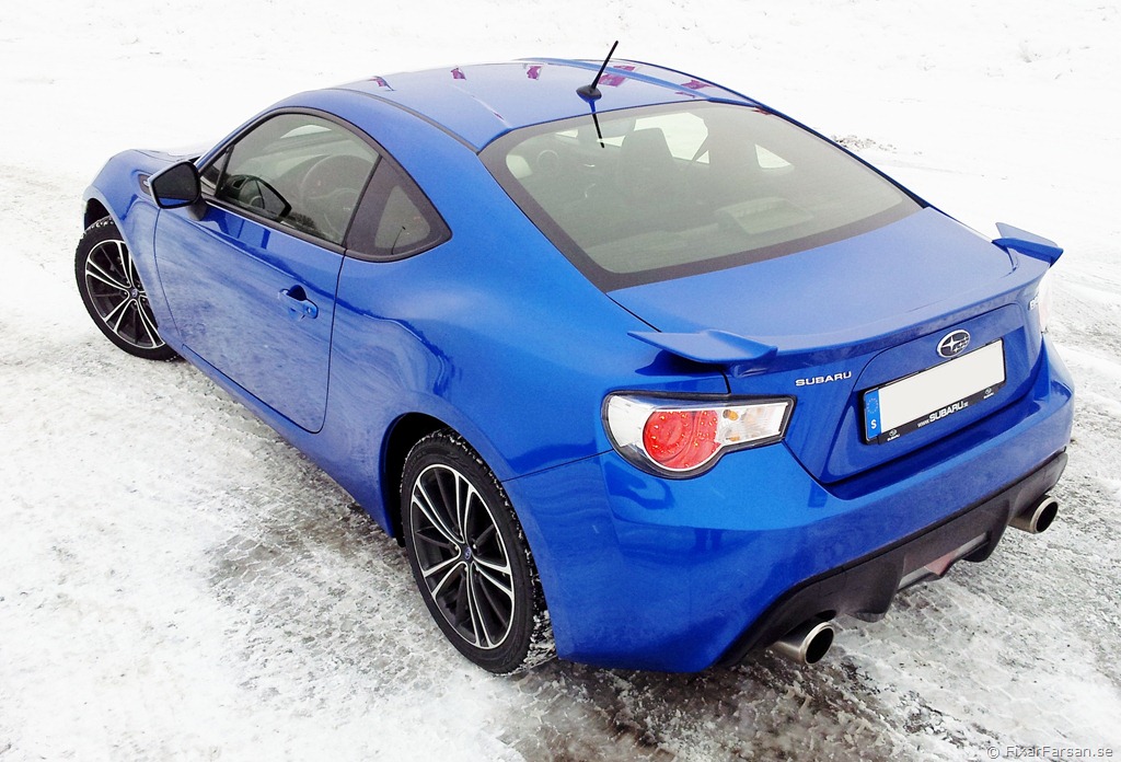 [Rear-Blue-Coupe-Subaru-BRZ-2013%255B3%255D.jpg]