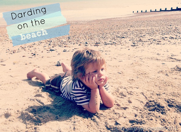 darding on the beach