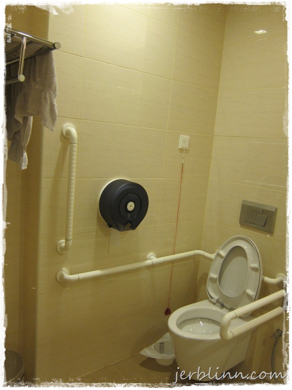 [Bathroom211.jpg]