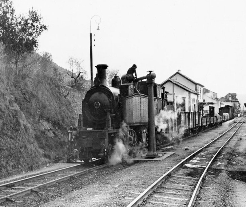 [Esta%25C3%25A7%25C3%25A3o%2520de%2520Moncorvo%255B1%255D.jpg]