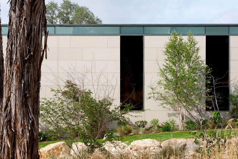 Cascading-Creek-House-04-1.jpg
