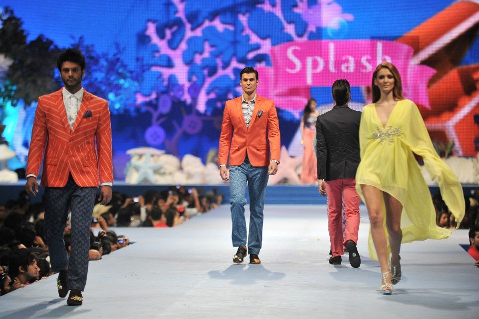 [538042_10150753712656789_17222071788_11321579_2095899481_n%255B5%255D.jpg]