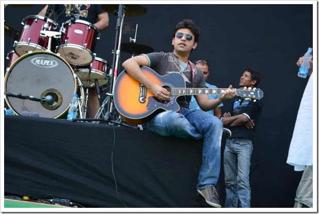 Farhan-Saeed-in-Indore-31-March-2012-1mastitime Farhan-Saeed-in-Indore-31-March-2012-1mastitime
