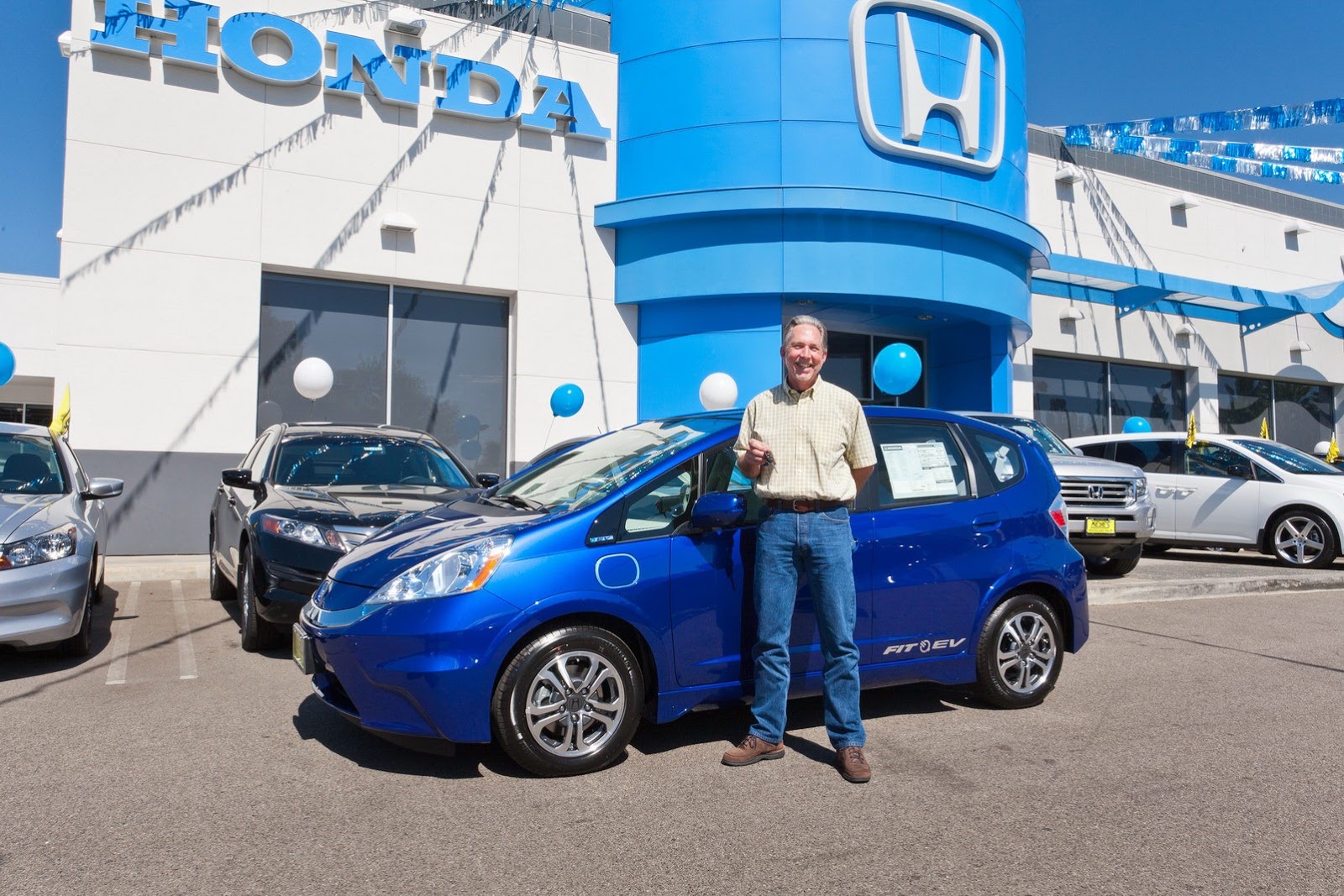 [2013-Honda-Fit-EV-3%255B4%255D.jpg]