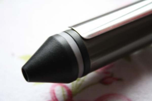 [Windle%2520Moodie%2520Rotating%2520Styler%252006%255B3%255D.jpg&description=BEST STYLING TOOL: WAM Revolving Curling Tong')]