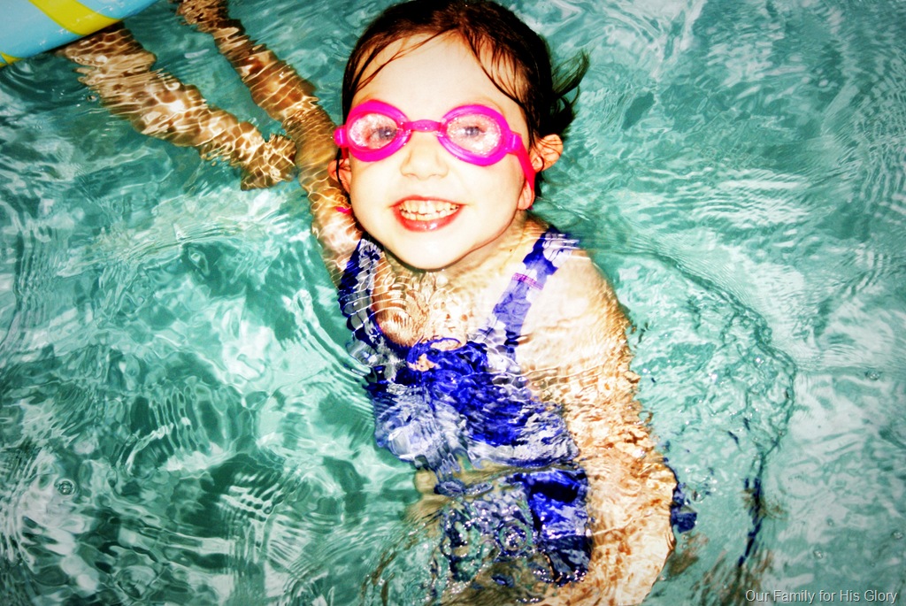 [swimming%2520Kayla%255B4%255D.jpg]
