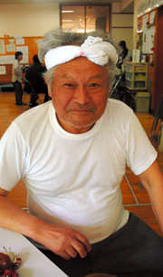 Says 68-year-old Isamu Sato, unemployed from Tamura, Fukushima Prefecture, who is now living in a former elementary school in the same city: 'Fukushima's nuclear power plant provided electricity to Tokyo and acted as a source of Japan's growth.' Hideaki Kimura / asahi.com