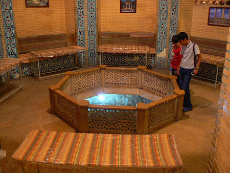 Things to see in Shiraz: The underground tea house