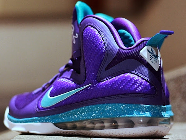 Another Look at Upcoming Nike LeBron 9 “Summit Lake Hornets” | NIKE LEBRON  - LeBron James Shoes