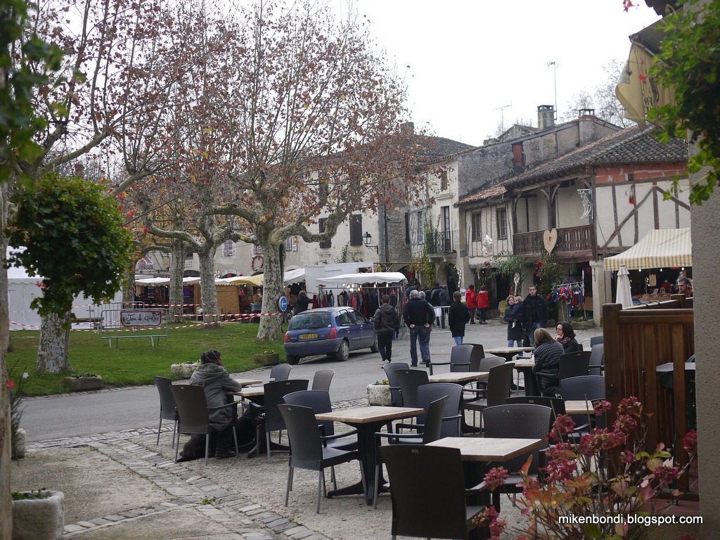 [Fourc%25C3%25A9s%2520village%2520green%255B8%255D.jpg]