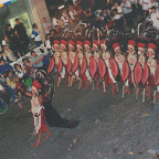 AÑO 2001 LA CABALGATA ESCUADRA ESPECIAL FEMENINA, AL-YADIDAS A SU PASO POR LA CI. JOAQUIN M. LOPEZ. 40-18.jpg