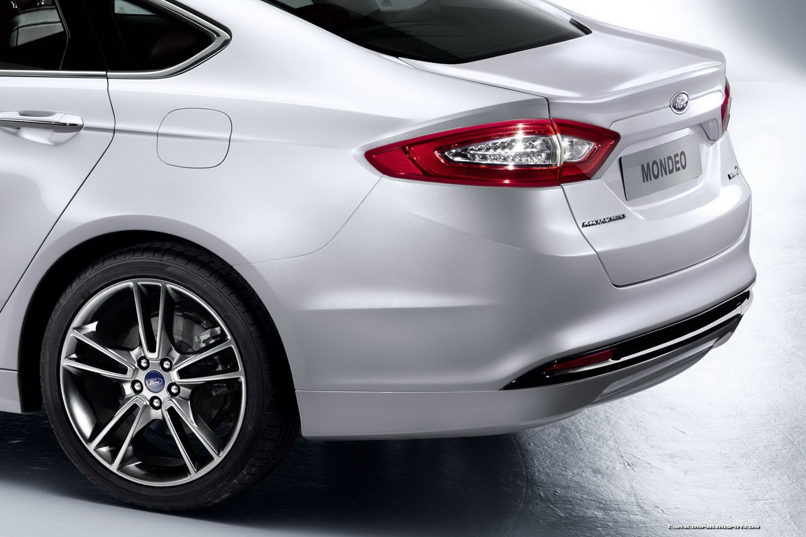 [2013-Ford-Mondeo-12%255B2%255D.jpg]