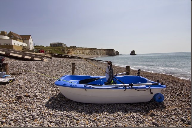 Dippy Frshwater fishing boat low res