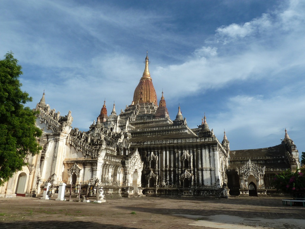 [Myanmar-Bagan-Ananda-Temple-7--Septe%255B9%255D.jpg]