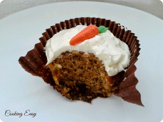 carrotcupcakedetail carrotcupcakedetail