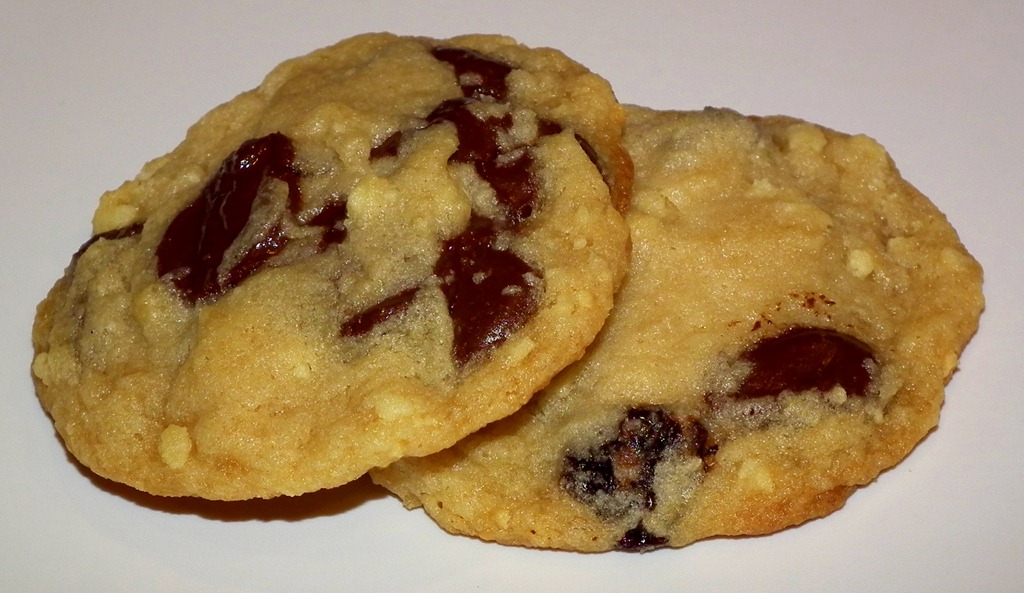 [Cherries-and-Dark-Chocolate-and-Crea%255B2%255D.jpg]
