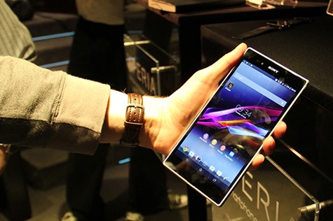 Xperia Z ultra in-hand-front
