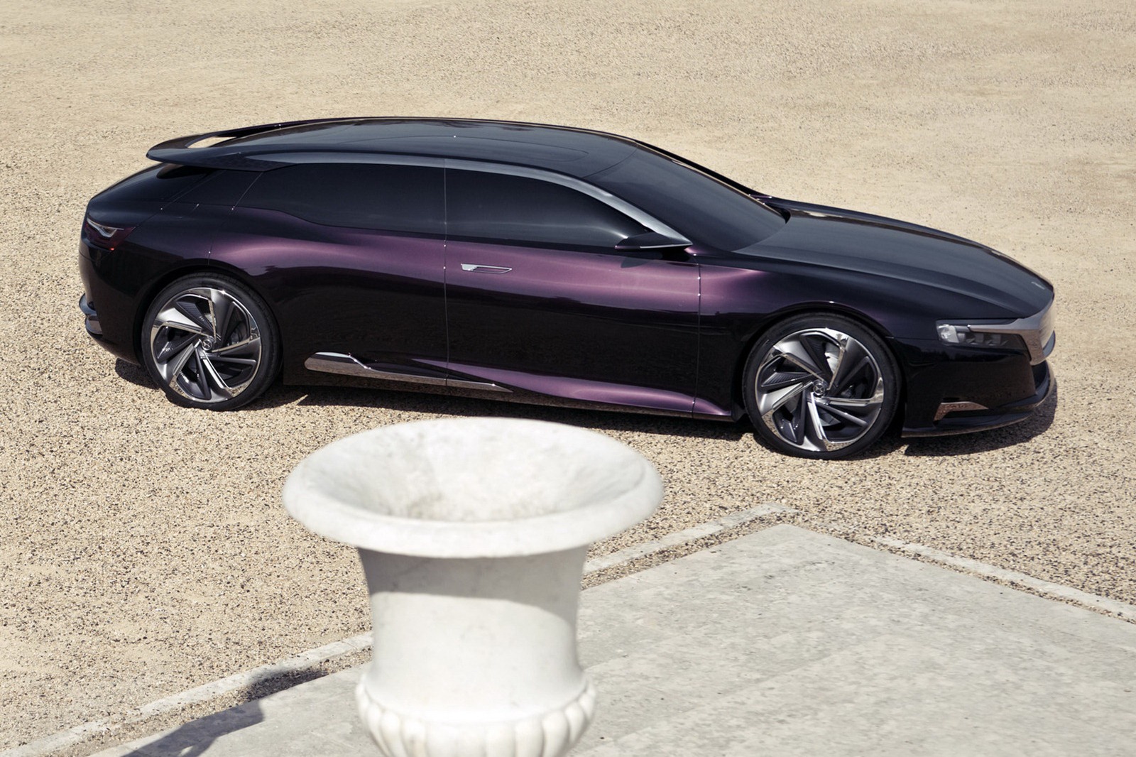 [Citroen-DS9-5_1%255B14%255D.jpg]