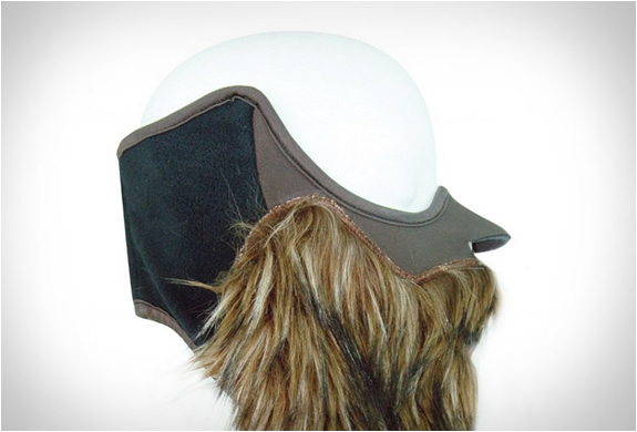 Bearded-Protective-Ski-Mask-by-Beardski-3.jpg