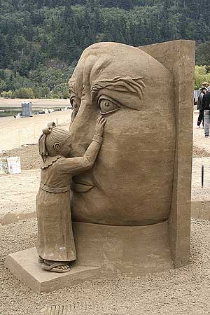 SAND CASTLES competition in Oregon