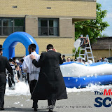 MachanaSkverHavingFunInTheHeatMeirRothman MachanaSkverHavingFunInTheHeatMeirRothman