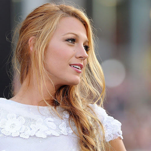 Download Blake Lively wallpaper image photo from the above resolutions