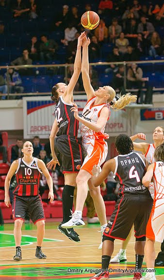 DA_Basketball_UMMC%252520vs%252520Sparta%252526K_20110425_002.jpg