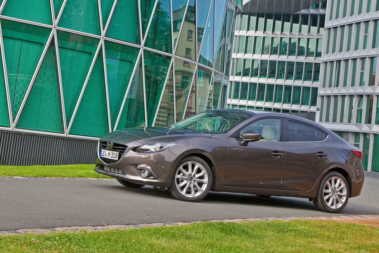 [2014-Mazda3-Sedan-11%255B2%255D.jpg]
