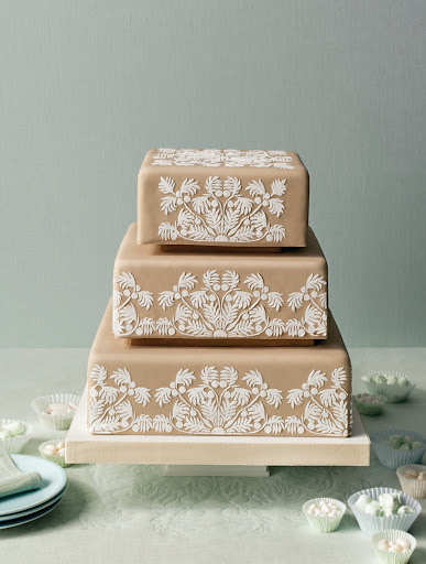 This cake, from a story in a previous issue of the magazine, appealed to Rosma because it reminded her of the motifs painted on the churches. This cake, from a story in a previous issue of the magazine, appealed to Rosma because it reminded her of the motifs painted on the churches.