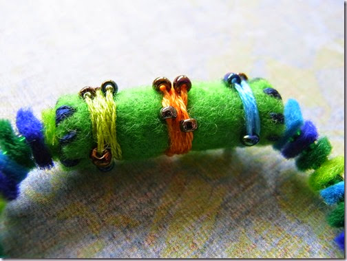armbandje-vilt-3 armbandje-vilt-3