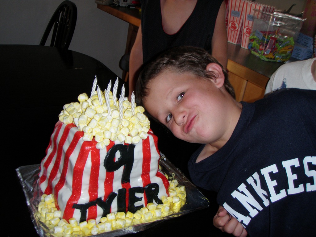 [Tylers%25209th%2520Birthday%2520June%25202011%2520019%255B8%255D.jpg]