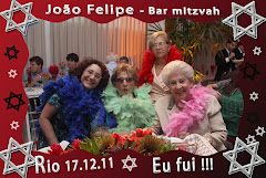 Fotos do evento João Felipe - 17.12.11. Foto numero 39 da Social Click Fotografia Digital, do Rio de Janeiro, RJ, que faz fotos divertidas, fotos malucas, fotos com fantasias, fotos na hora, fotografia maluca, fotografia divertida com molduras personalizadas. fotos divertidas malucas foto maluca animadas animado rj rio de janeiro divertida fantasia animada casamentos bodas casamento fotografia