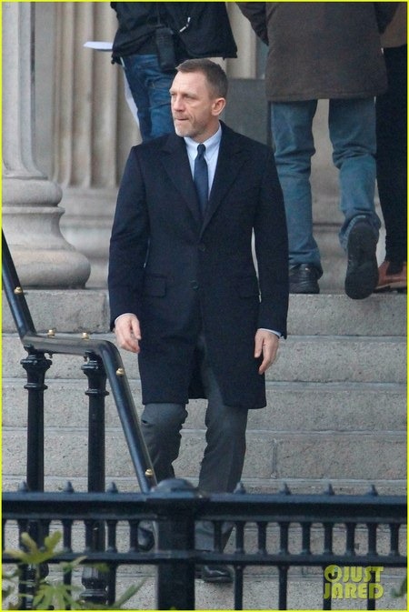 Skyfall set 05